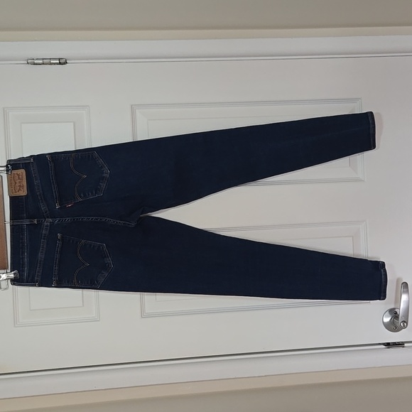 Levi’s 720 High-Rise Super Skinny Sculpting Jeans | Women’s Size 26 (2) - Picture 6 of 17